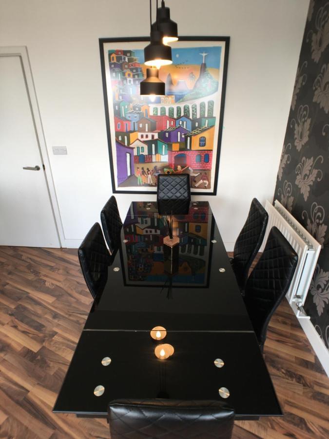 Luxury 2 Bed Penthouse Apartment Near Station ロンドン エクステリア 写真