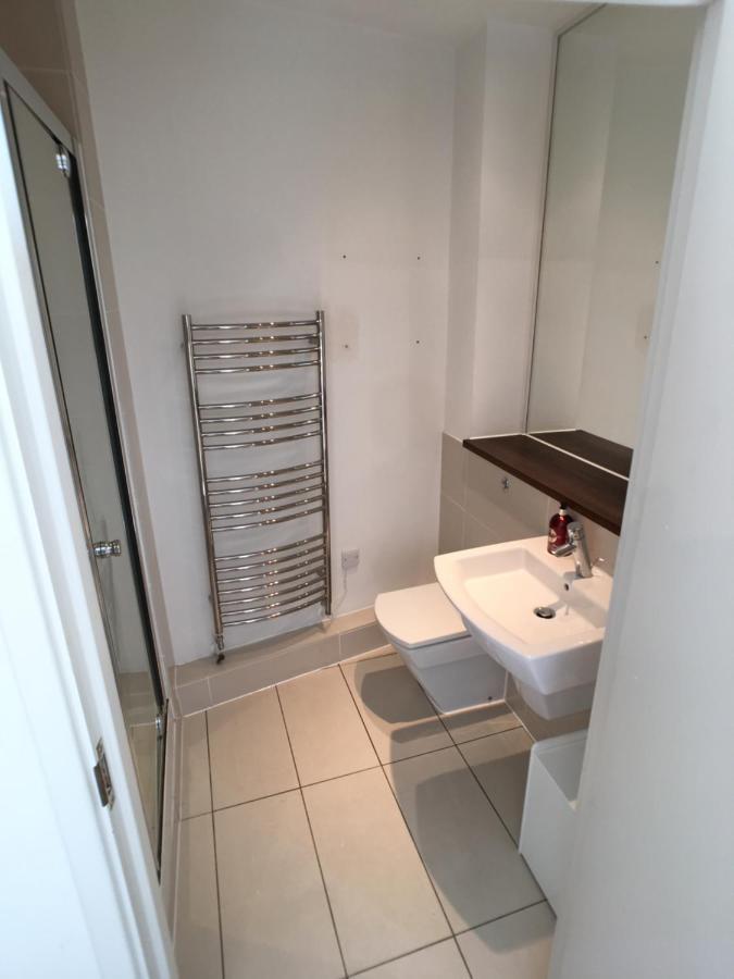 Luxury 2 Bed Penthouse Apartment Near Station ロンドン エクステリア 写真